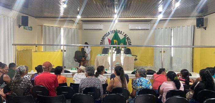 A Câmara Municipal de Curuá em parceria com  a Ótica do Povo promoveu uma ação no prédio da Câmara para realizar atendimentos a população em geral